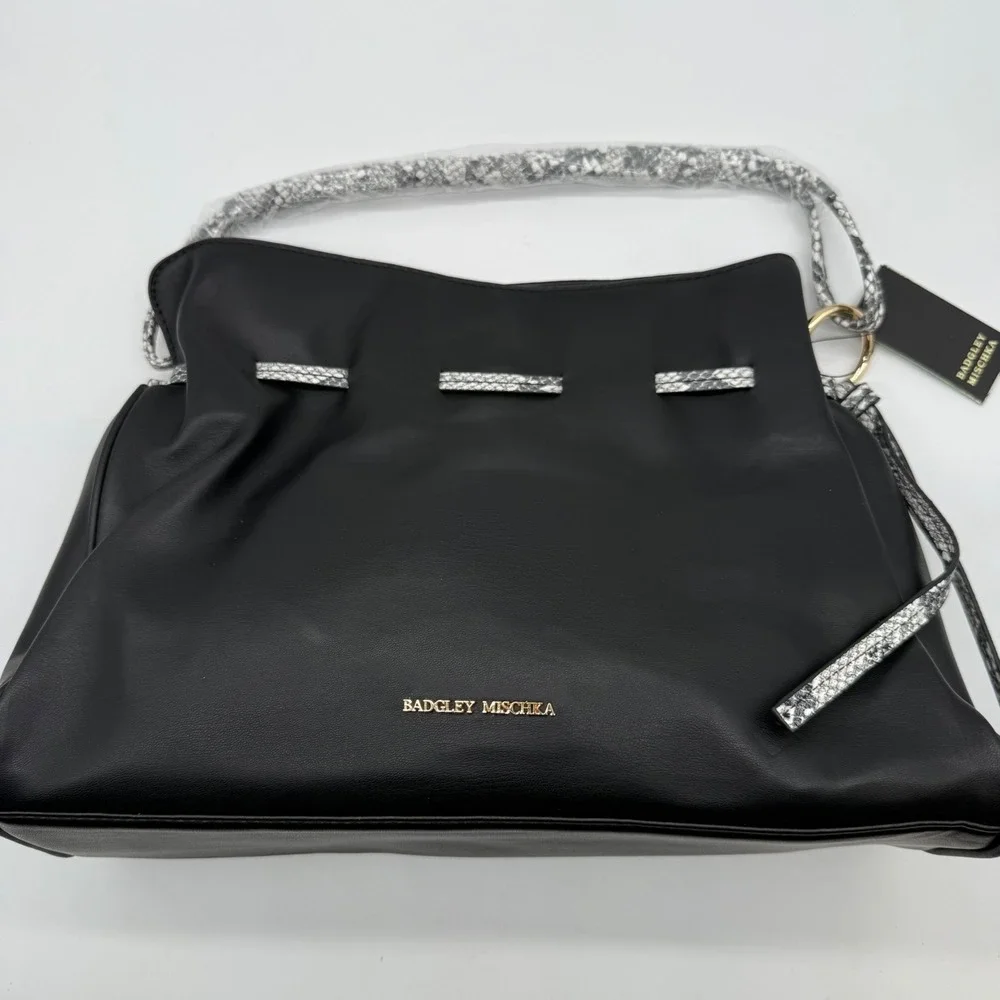 Badgley Mischka Black Faux Leather dumpling Snakeskin Drawstring ‎ Bag $149
